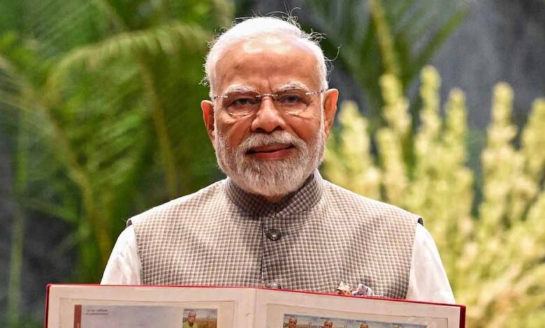 PM मोदी की डिग्री पर फिर गरमी! दिल्ली हाई कोर्ट ने DU से 3 हफ्ते में मांगा जवाब