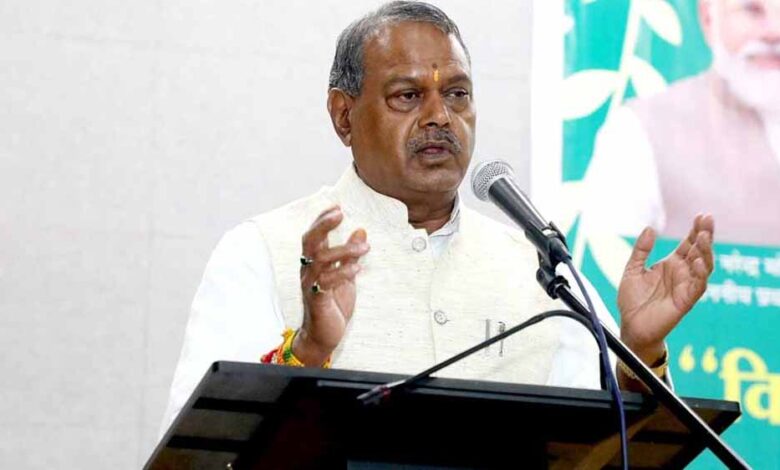 दिव्यांगजन की मोट्रेट साइकल रिपेयरिंग व्यवस्था जिलास्तर पर करें : मंत्री कुशवाह