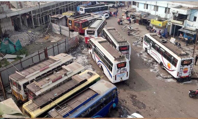 इंदौर में 15 साल से पुरानी बसें नहीं चलेंगी, परमिट और फिटनेस रद्द; सुरक्षा और नियमों को बनाया अनिवार्य