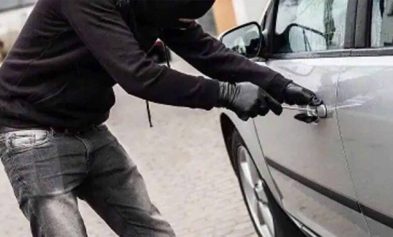 इंदौर: ACP कार्यालय के पास बिल्डर की कार चोरी, भागते समय रहवासी संघ उपाध्यक्ष को टक्कर