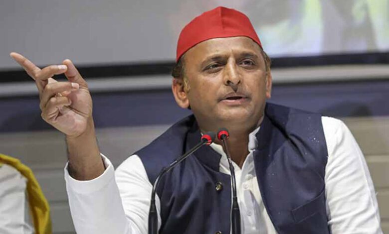 202-सीटों-की-भारी-जीत,-पर-अखिलेश-यादव-को-अभी-भी-पच-नहीं-रही-nda-की-जीत