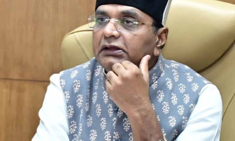 विश्वास-सारंग-का-तंज:-जनमत-का-मखौल-उड़ाने-से-कांग्रेस-को-हुआ-नुकसान,-दिग्विजय-और-राहुल-गांधी-पर-निशाना