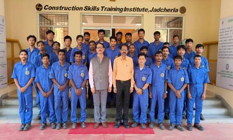 बालाघाट-पुलिस-द्वारा-नक्सल-प्रभावित-क्षेत्रों-में-संचालित-एकल-सुविधा-केन्द्र-की-उल्लेखनीय-सफलता