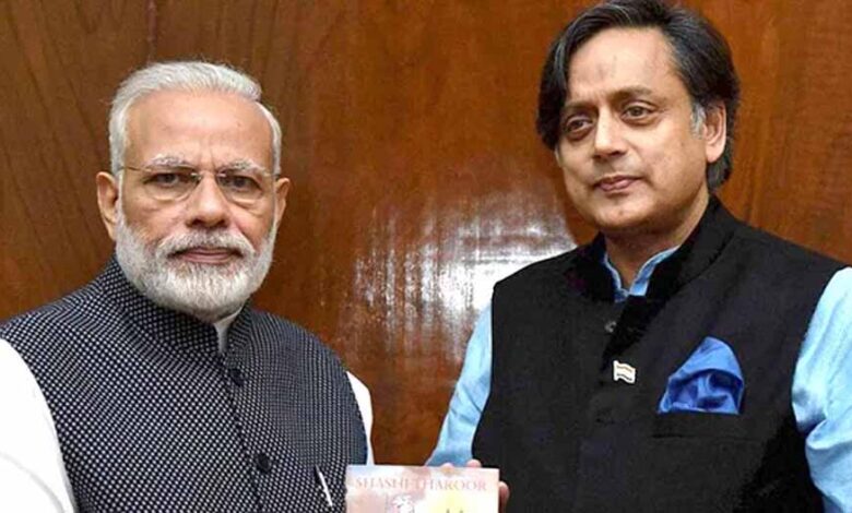 pm-मोदी-की-तारीफ-कर-फंसे-शशि-थरूर?-कांग्रेस-में-मच-गई-खलबली