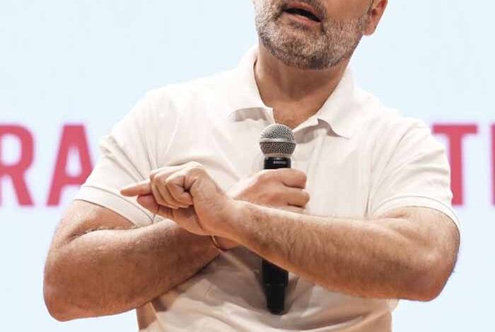 राहुल-गांधी-को-272-दिग्गजों-का-खुला-पत्र:-जज,-अफ़सर-और-राजदूतों-ने-क्या-उठाए-सवाल?