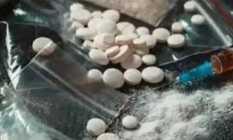 अफ्रीकी-युवती-स्टूडेंट-वीज़ा-पर-इंदौर-में-चला-रही-थी-ड्रग-नेटवर्क,-कोकीन-के-साथ-गिरफ्तार