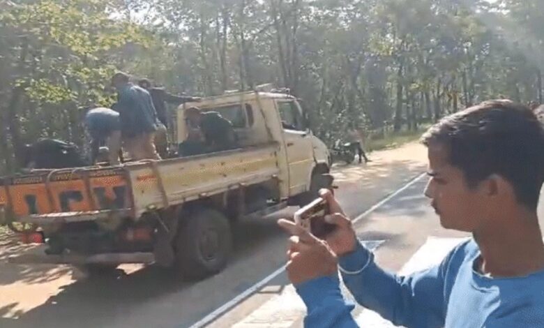 सिवनी में प्राचीन मंदिर के शेड को लेकर FIR, 16 वनकर्मियों पर कार्रवाई—अधिकारियों और हिंदू संगठन में बहस