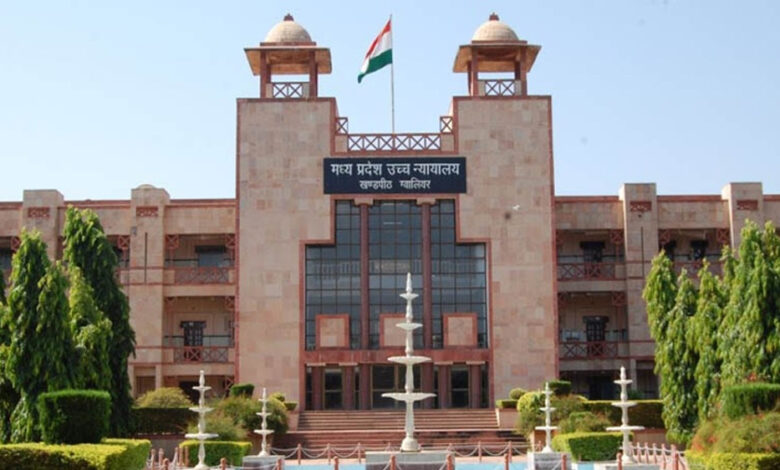 इंदौर में बढ़ते हादसों पर हाई कोर्ट सख्त, बोला—चालान नहीं ट्रैफिक नियंत्रण पर दें ध्यान