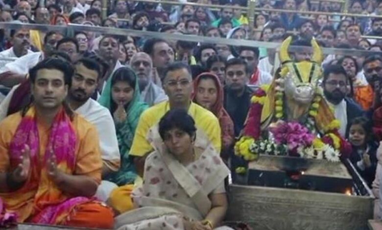 महाकाल की शरण में जुबिन नौटियाल, भस्म आरती के बाद बोले—दिव्य इंडिया टूर की शुरुआत