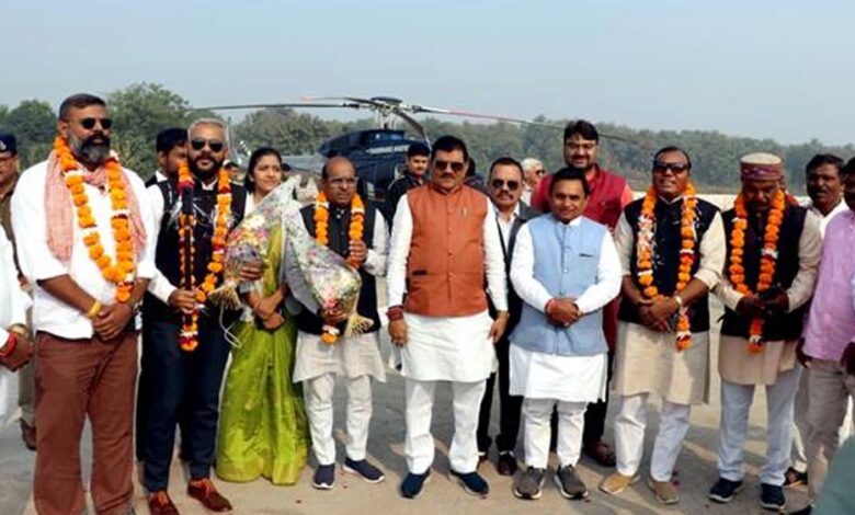 ओंकारेश्वर में पीएम हेली पर्यटन सेवा का हुआ शुभारंभ