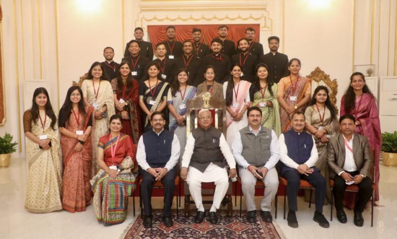 अच्छे व्यक्तियों को सदैव मिलता है सम्मान : राज्यपाल  पटेल