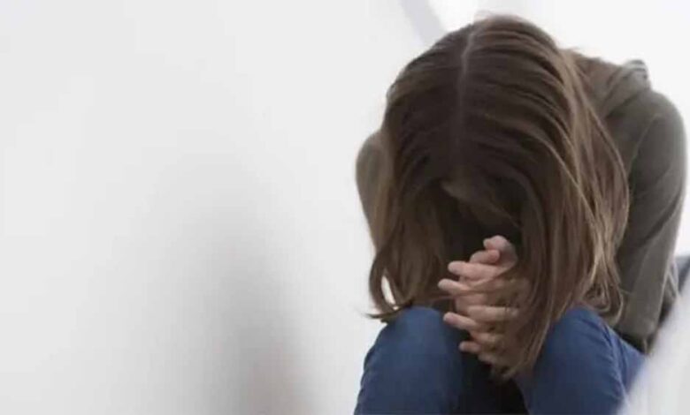 सिद्धारमैया के क्षेत्र में हड़कंप: महिला अफसर ने ऑफिस में की सुसाइड की कोशिश, जानें वजह