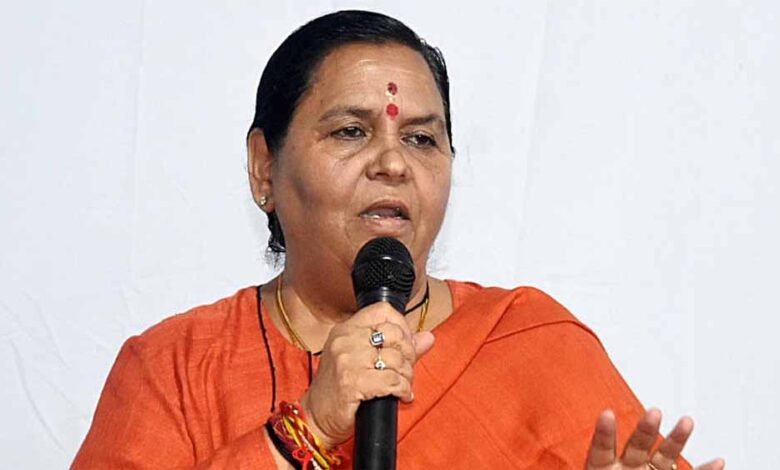 उमा-भारती-का-विवादित-बयान:-मुस्लिम-भी-मानें,-भारत-हिंदू-राष्ट्र-है-और-राहुल-गांधी-पर-तंज