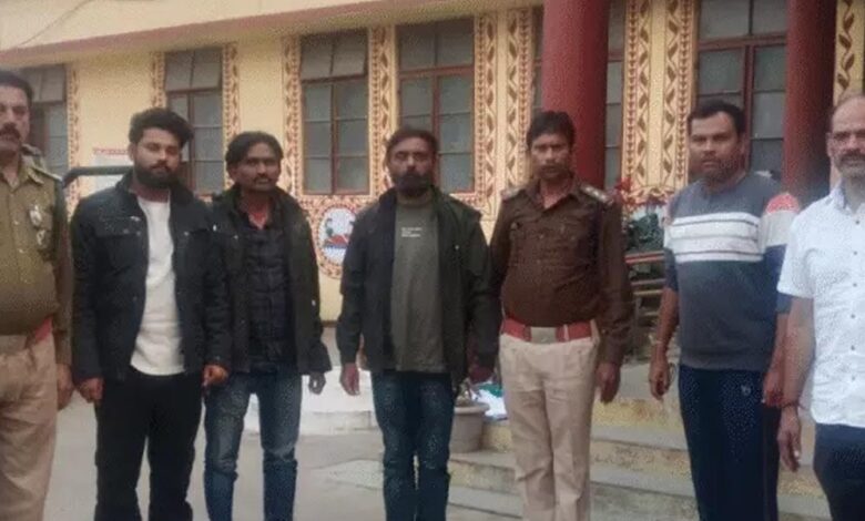 भोपाल में ट्रैवल एजेंसी की आड़ में 20 लाख के नकली नोट छापने वाला डॉक्टर गिरफ्तार, बुरहानपुर में RMO रह चुका