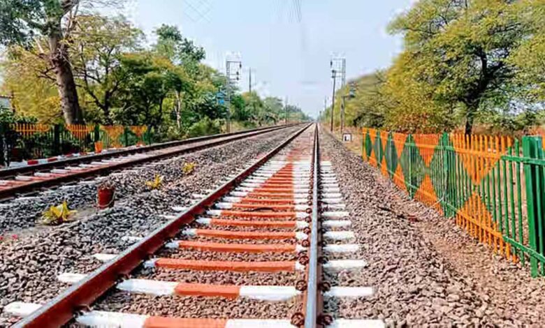 MP को उत्तर भारत से जोड़ने वाली देवास-मक्सी रेल लाइन का दोहरीकरण मंजूर, ट्रेनें 110 किमी/घंटा की रफ्तार से दौड़ेंगी