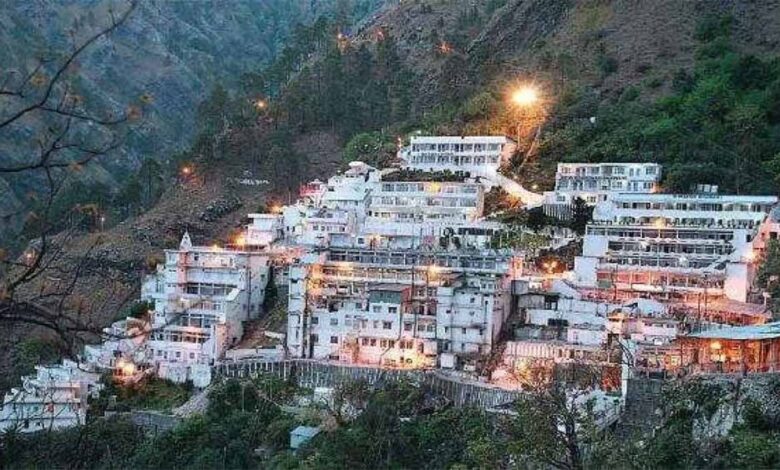 दिल्ली धमाके का असर: वैष्णो देवी यात्रा में भारी गिरावट, घोड़े-पिट्ठू वालों की रोजी पर संकट