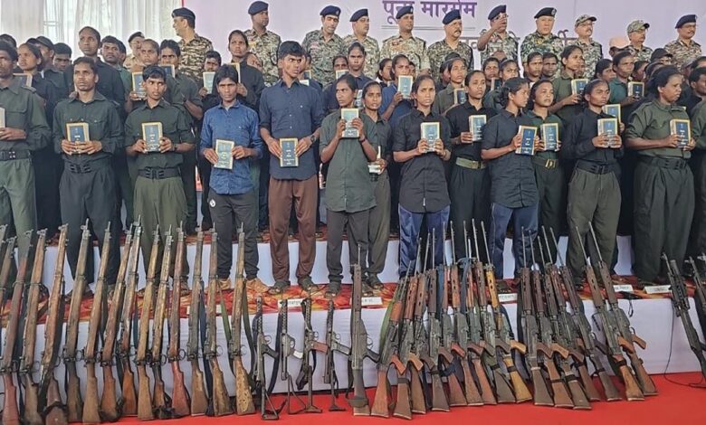 मध्य प्रदेश में नक्सली सरेंडर की राह पर, ये 3 फैक्टर तोड़े उनकी कमर: पुनर्वास नीति, डेडलाइन और तेज ऑपरेशन