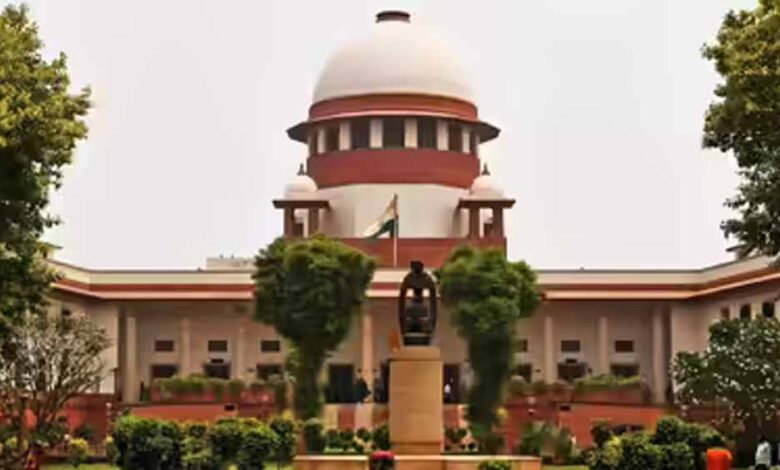 सीनियर वकील होना विशेषाधिकार नहीं— सुप्रीम कोर्ट की सख़्त टिप्पणी पर जानें पूरा मामला