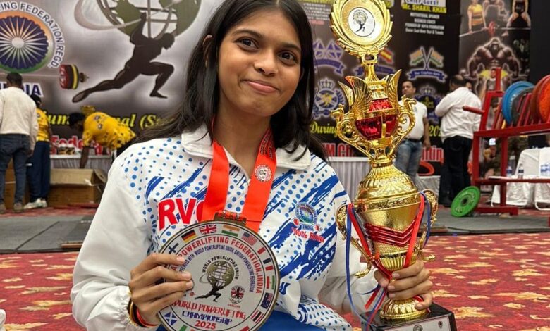 इटारसी की ऋषिका पटेल ने पावरलिफ्टिंग चैंपियनशिप में जीता गोल्ड, 65 किग्रा वजन उठाकर बढ़ाया MP का गौरव
