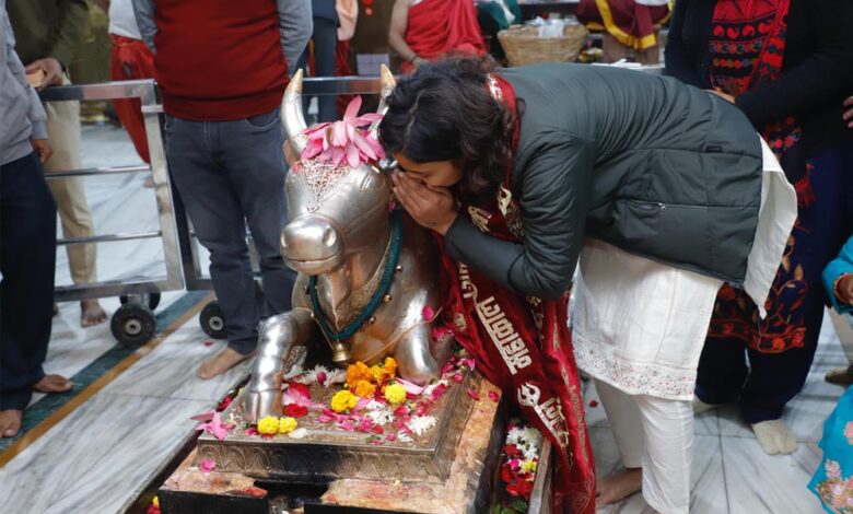 विश्व कप विजेता स्नेहा राणा ने महाकालेश्वर मंदिर में दर्शन कर जीत का श्रेय बाबा महाकाल को दिया