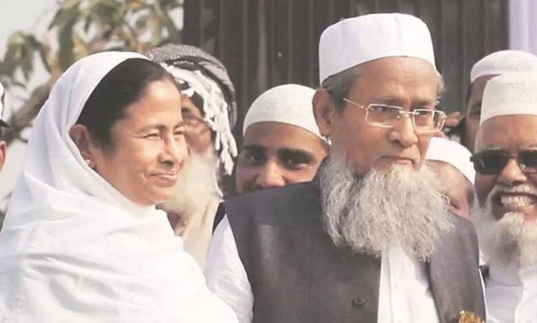 वक्फ कानून पर ममता की सहमति से मचे बवाल: मंत्री के भड़कते ही मुसलमानों ने दी कड़ी प्रतिक्रिया