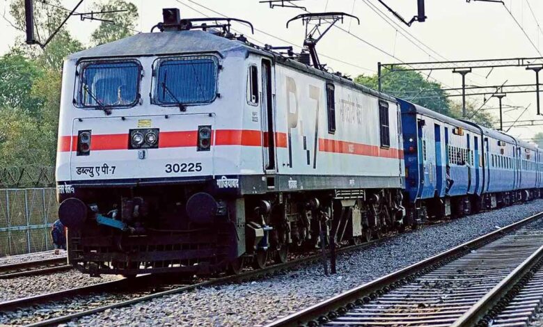 रेल यात्रियों के लिए खुशखबरी: दिसंबर से चलेंगी कई स्पेशल ट्रेनें, रूट-शेड्यूल जारी, भारत गौरव ट्रेन पर भी अपडेट