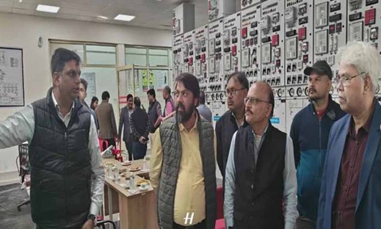 विद्युत-नियामक-आयोग-ने-किया-132-केवी-जीआईएस-सबस्टेशन-फूलबाग-ग्वालियर-का-निरीक्षण