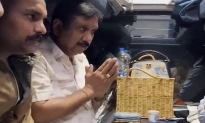 मुख्यमंत्री, विजयवर्गीय खजुराहो दौरे पर, दो दिन तक करेंगे मंत्रियों के विभागों का रिव्यू