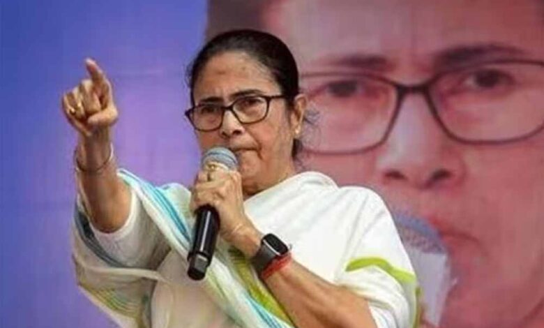 ‘बंकिम-दा’-विवाद-पर-ममता-का-प्रहार:-बोलीं—-बीजेपी-हमारी-भाषा-और-विरासत-मिटाना-चाहती-है