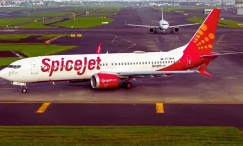 IndiGo संकट के बीच राहत! इस एयरलाइन ने रोज़ 100 उड़ानें बढ़ाईं, यात्रियों को बड़ी सुविधा