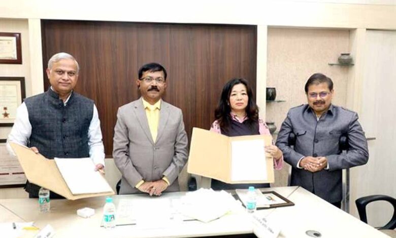 म.प्र. राज्य निर्वाचन आयोग सिक्किम राज्य निर्वाचन आयोग को देगा 400 ईव्हीएम