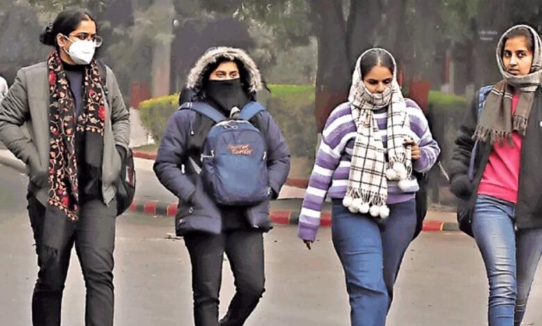 मध्य प्रदेश में सर्दी का कहर, इंदौर में 5.2 डिग्री पारा, भोपाल और ग्वालियर में भी लुढ़का पारा