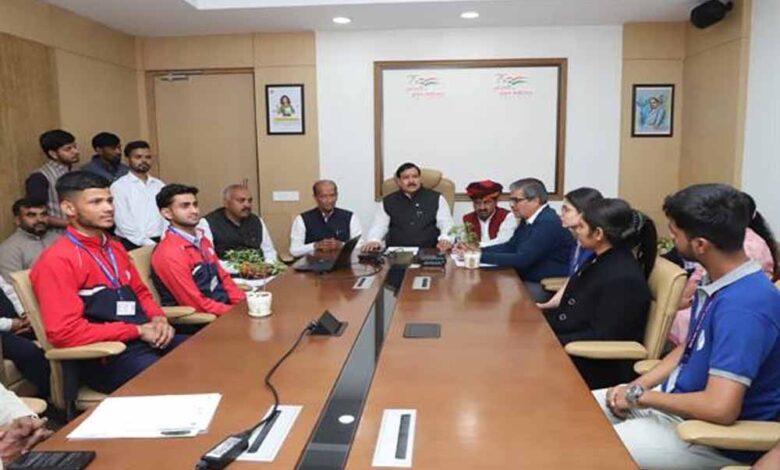 कौशल-प्रशिक्षण-को-वैश्विक-मानकों-से-जोड़ना-हमारी-प्राथमिकता-–-मंत्री-टेटवाल