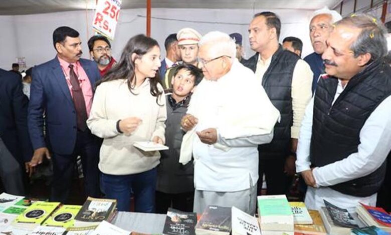 राज्यपाल मंगुभाई पटेल ने भोजपाल उत्सव मेले का किया भ्रमण