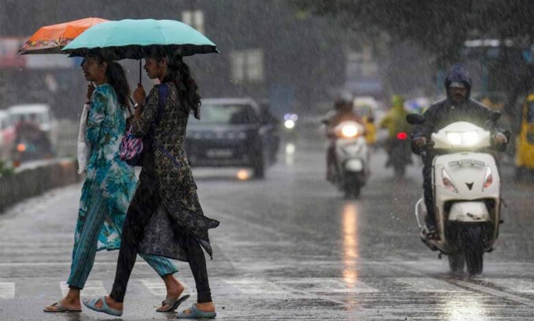 IMD का बड़ा अलर्ट: आज से 16 दिसंबर तक भारी से अति भारी बारिश, कई राज्यों में हाई अलर्ट जारी