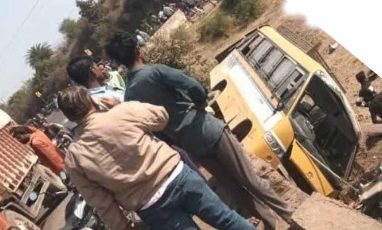 विदिशा में बड़ा हादसा: 48 छात्रों से भरी स्कूल बस नदी में गिरी, 28 बच्चे घायल