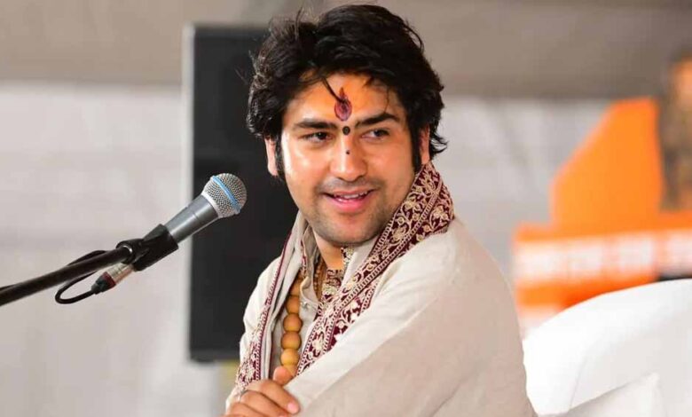 धीरेंद्र शास्त्री पर विवादित टिप्पणी करने वाले हरियाणवी रैपर की सफाई: ‘एल्बम में बदलूंगा विवादित लाइन’