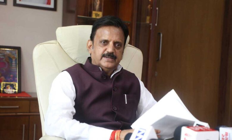 महिलाओं का स्वास्थ्य संरक्षण और आपातकालीन सेवाओं को सशक्त बनाना सरकार की सर्वोच्च प्राथमिकता: उप मुख्यमंत्री शुक्ल