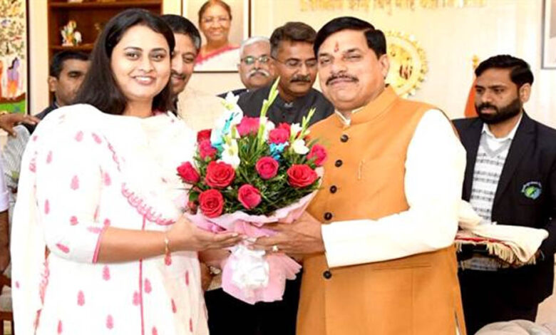 मुख्यमंत्री डॉ. यादव से बिहार की खेल मंत्री सुश्री श्रेयसी सिंह ने की सौजन्य भेंट