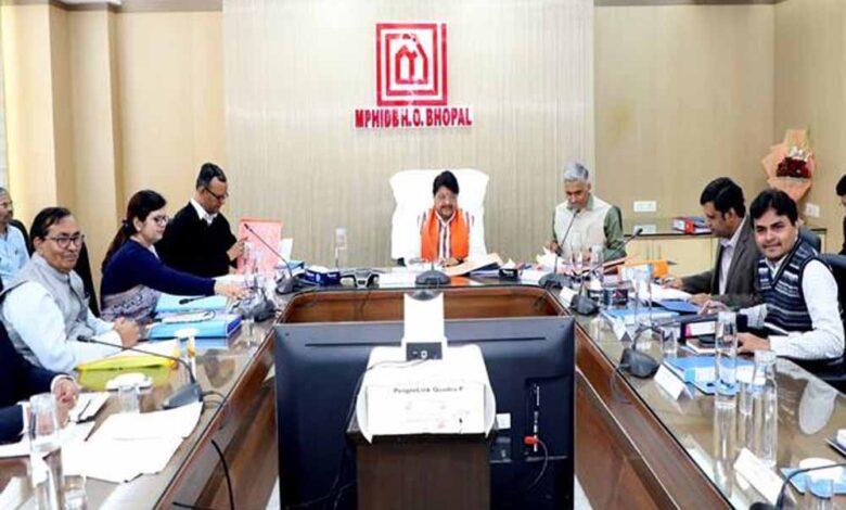 हाउसिंग बोर्ड अपनी संपत्तियों का मूल्यांकन-विकसित और बिक्री की योजना बनाए