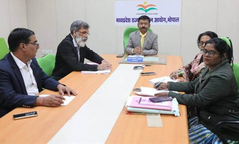 महापौर/पार्षद का चुनाव लड़ने वाले अभ्यर्थियों के निर्वाचन व्यय लेखा के संबंध में ऑनलाइन सुनवाई