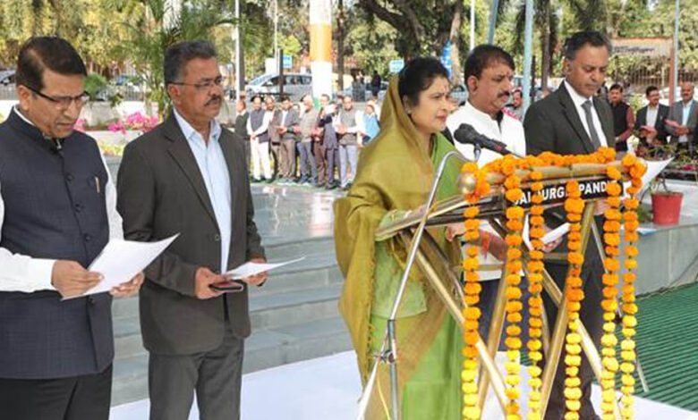 मंत्रालय-में-सुशासन-दिवस-मनाया-गया,-राज्य-मंत्री-स्वतंत्र-प्रभार-श्रीमती-गौर-ने-दिलायी-शपथ