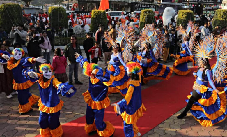 पचमढ़ी-महोत्सव-की-धूम,-कार्निवाल-के-साथ-शुरू,-1-लाख-से-अधिक-टूरिस्ट-होंगे-शामिल