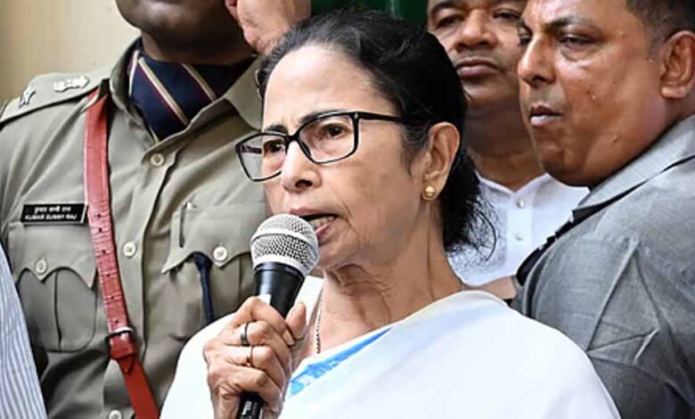 अगर-आतंकी-बंगाल-में-थे-तो-पहलगाम-हमला-कैसे-हुआ?-अमित-शाह-पर-ममता-बनर्जी-का-तीखा-हमला