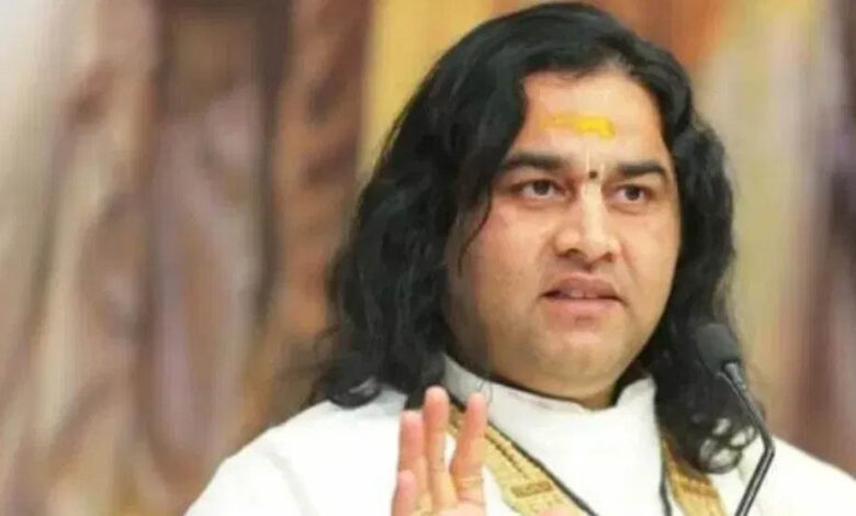 देवकीनंदन-ठाकुर-की-kkr-को-दो-टूक-चेतावनी,-बोले–-ipl-से-बांग्लादेशी-खिलाड़ियों-को-बाहर-करो,-हिंदुओं-की-भावनाओं-से-खिलवाड़-बंद-हो