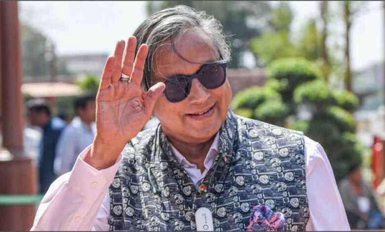 जंगल का कानून चल रहा, जिसकी लाठी उसकी भैंस — वेनेजुएला में अमेरिकी हमले पर शशि थरूर का तीखा हमला