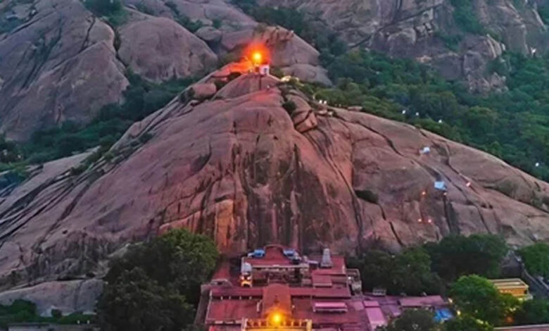 कार्तिकेय दीपम विवाद पर तमिलनाडु सरकार को बड़ा झटका, HC ने कहा- फैसला राजनीति से प्रभावित न हो