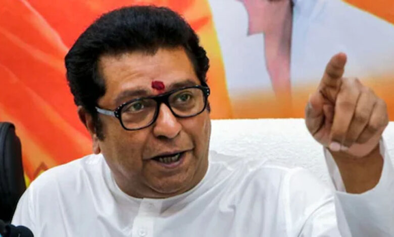 राज-ठाकरे-ने-चेतावनी-दी,-उत्तर-प्रदेश-और-बिहार-के-लोगों-को-निशाना-बनाया-तो-लात-मारूंगा
