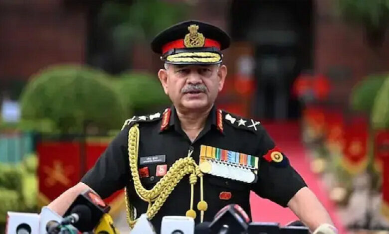 PAK के 8 कैंपों पर सेना की निगाहें, आर्मी चीफ का अलर्ट- संदिग्ध गतिविधि होते ही एक्शन लिया जाएगा