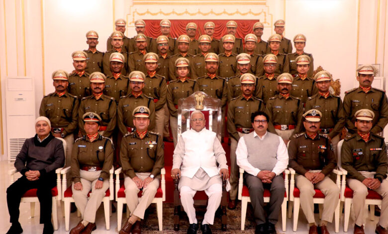अपनी सांस्कृतिक अनुभूतियों और प्रशिक्षण के निर्देशों का देश हित में करें उपयोग: राज्यपाल पटेल